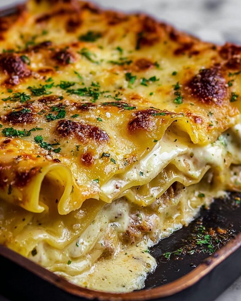 Creamy Garlic Butter Shrimp Scampi Lasagna with Lemon and Parmesan Recipe