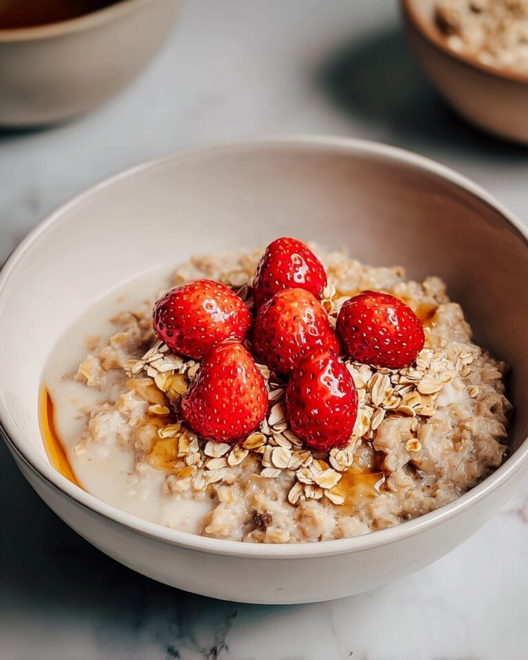 Low Calorie Oatmeal with Fresh Berries and Cinnamon Recipe