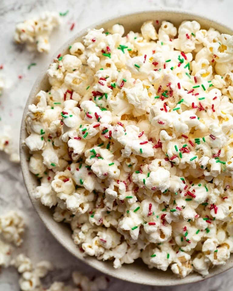 Super Easy Christmas Popcorn Recipe